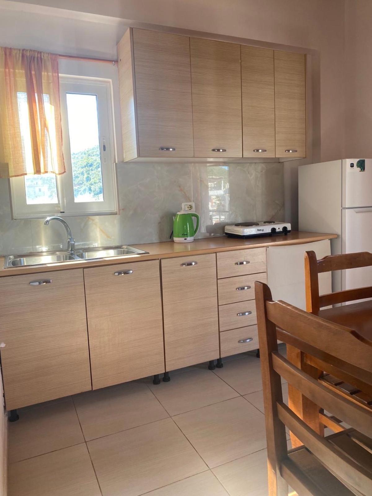 Ilias Family Rooms Himarë Exterior foto